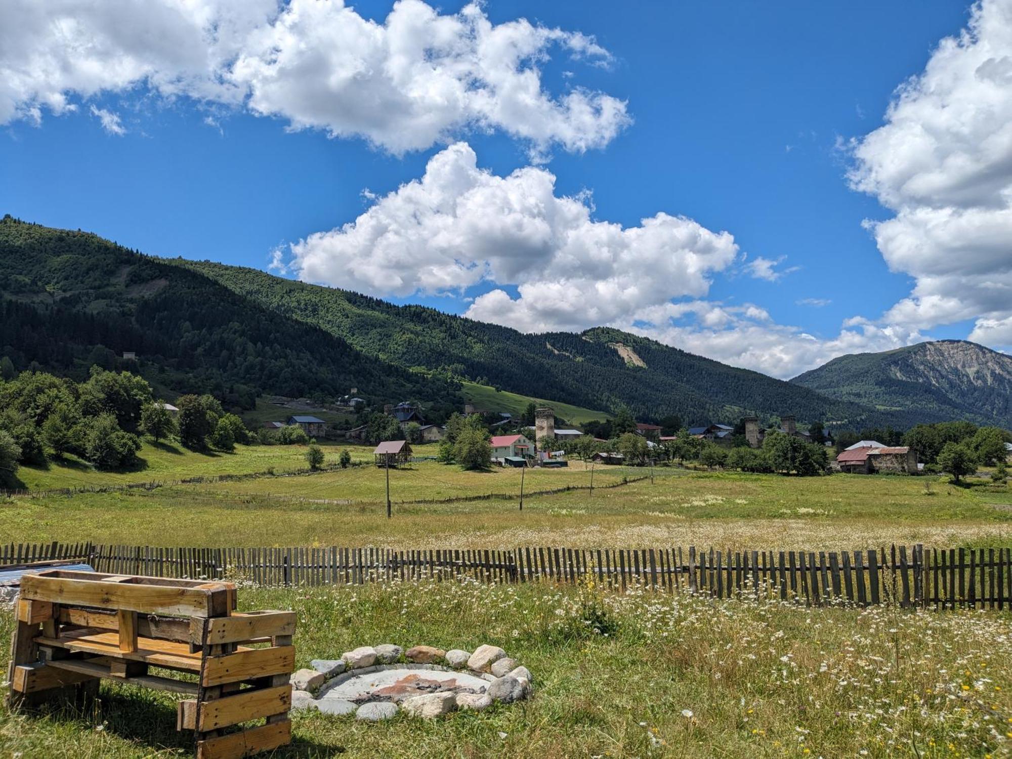 Guest House In Zhabeshi Lali Екстериор снимка