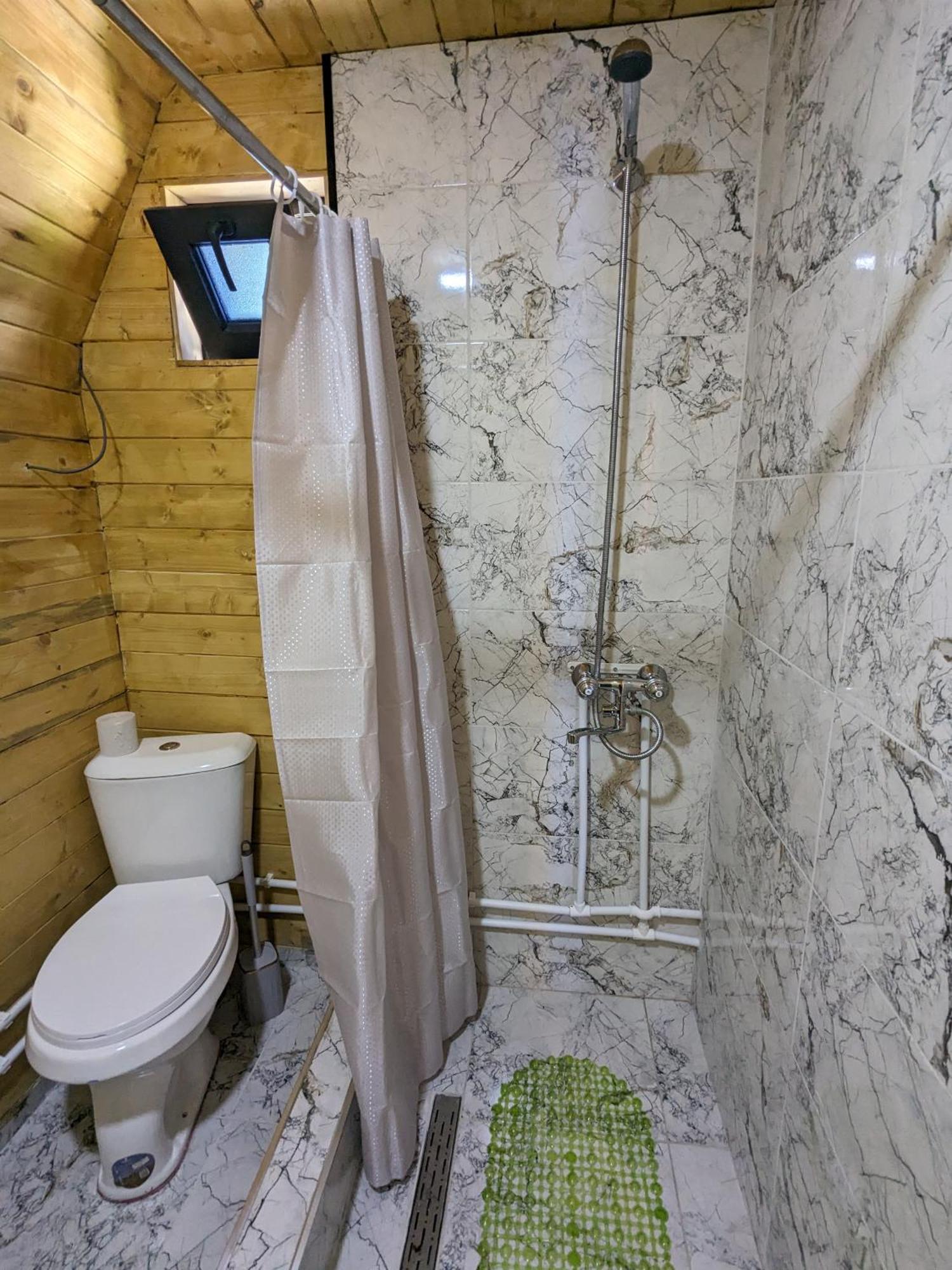 Guest House In Zhabeshi Lali Екстериор снимка